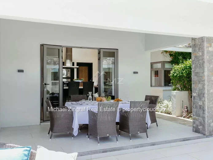 Superbe villa dans un domaine de golf
