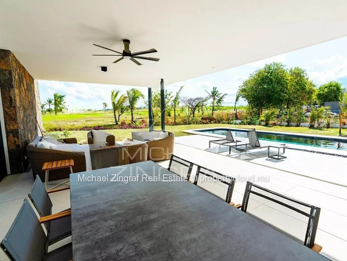 Villa moderne avec Vue sur le Golf